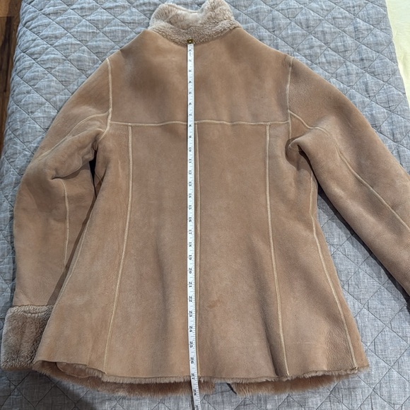 Reversible wool-trimmed Shearing Jacket - Picture 8 of 10